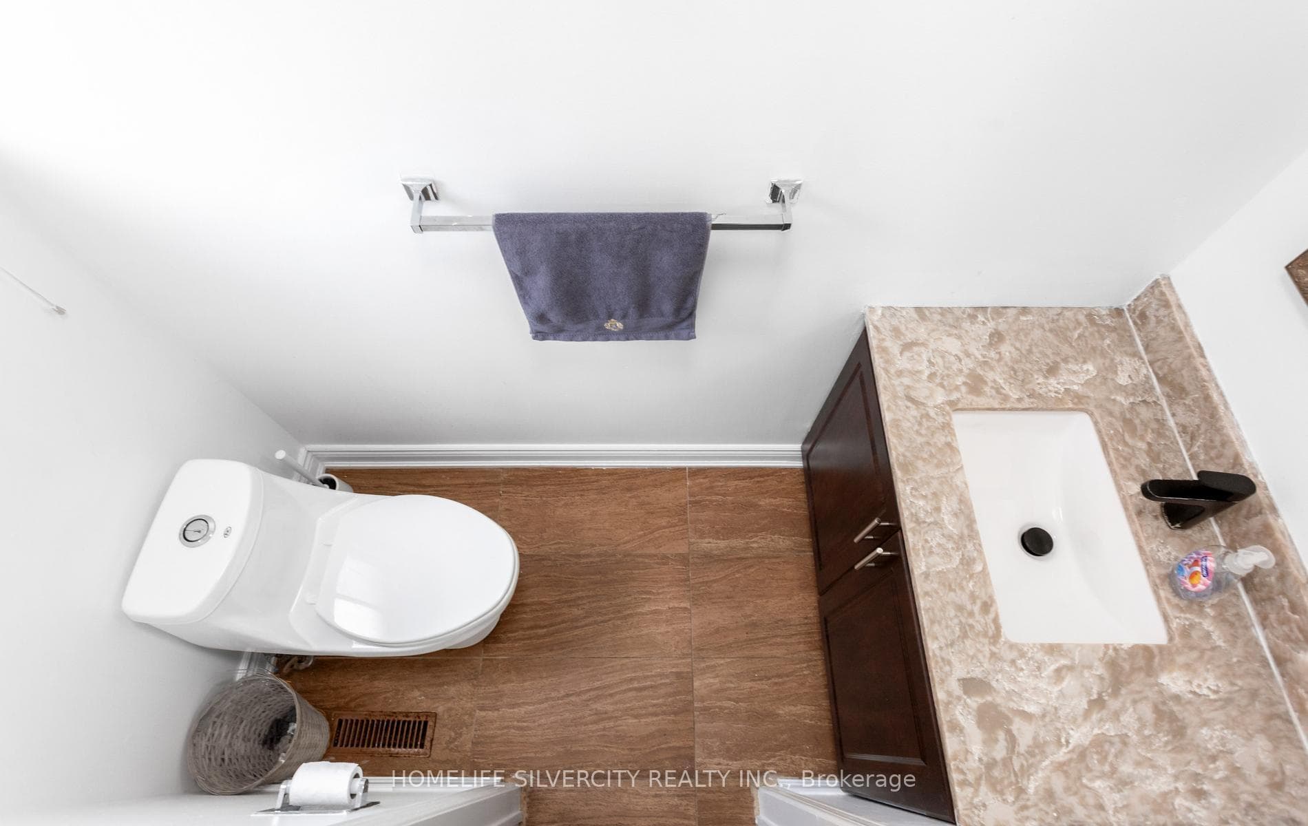 303 Hickory Circle photo 24