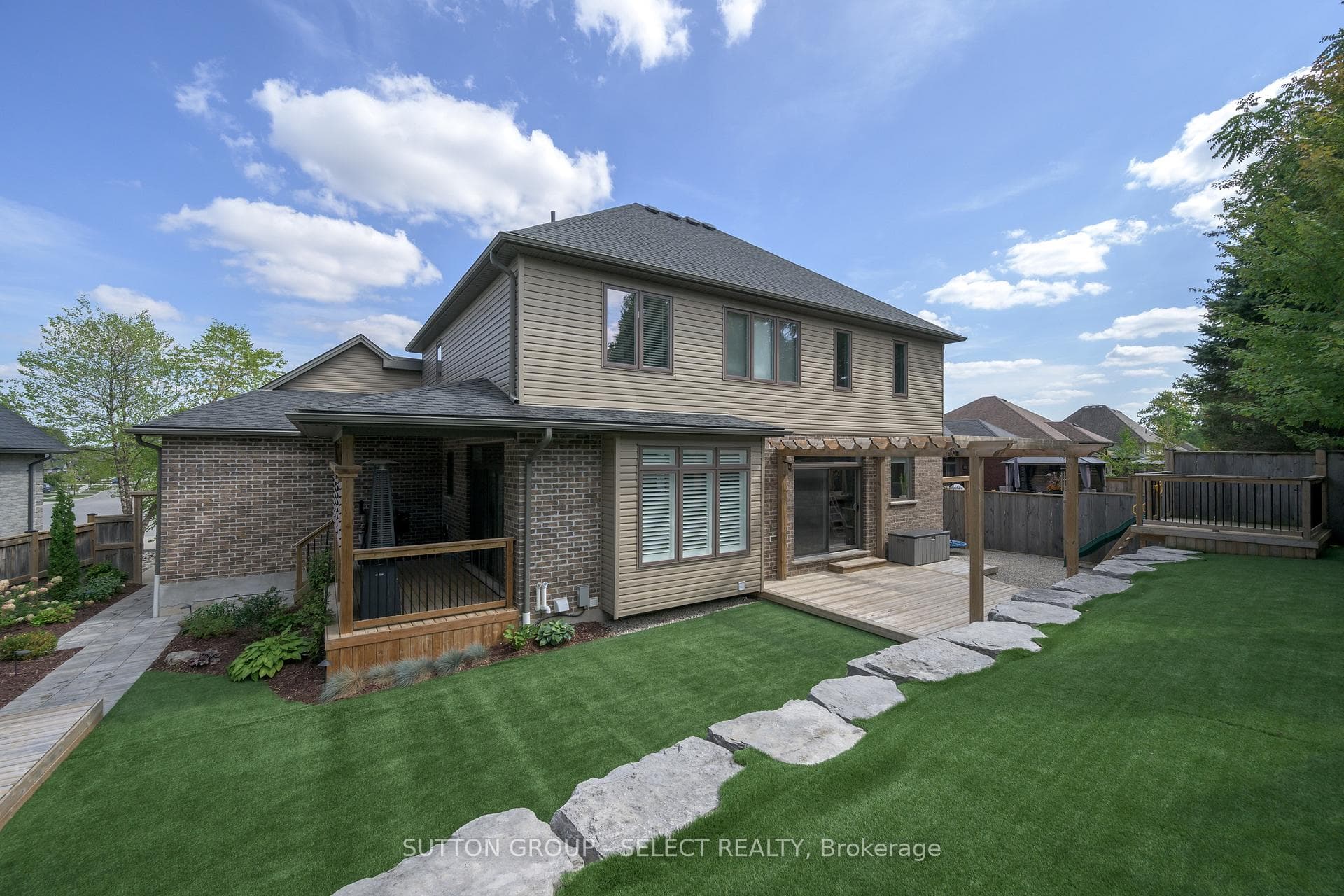 216 Martin Drive photo 8