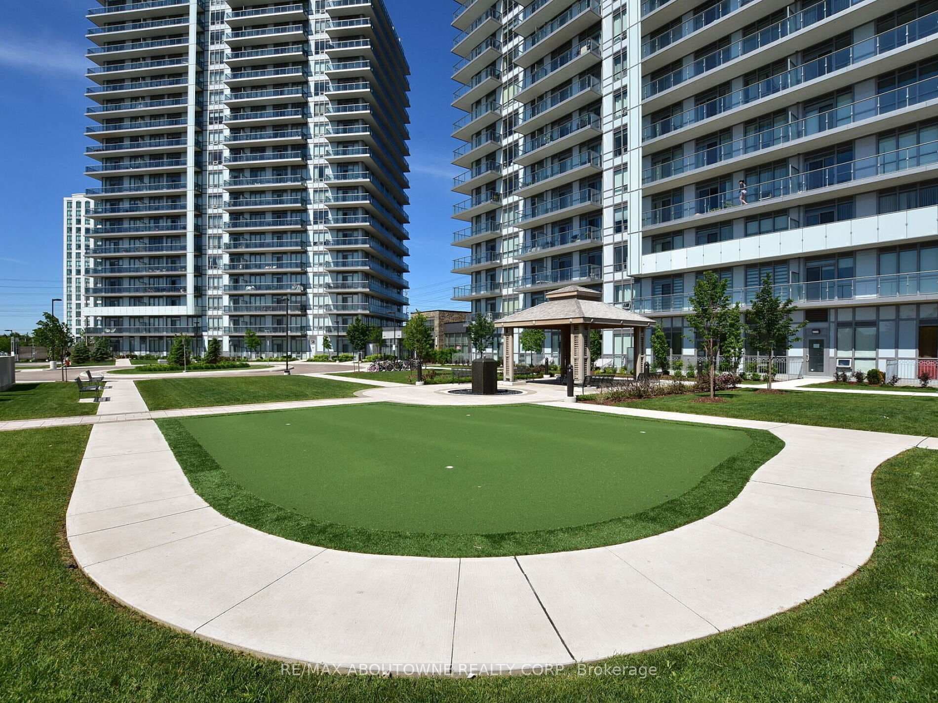 4633 Glen Erin Drive Unit 704 photo 39