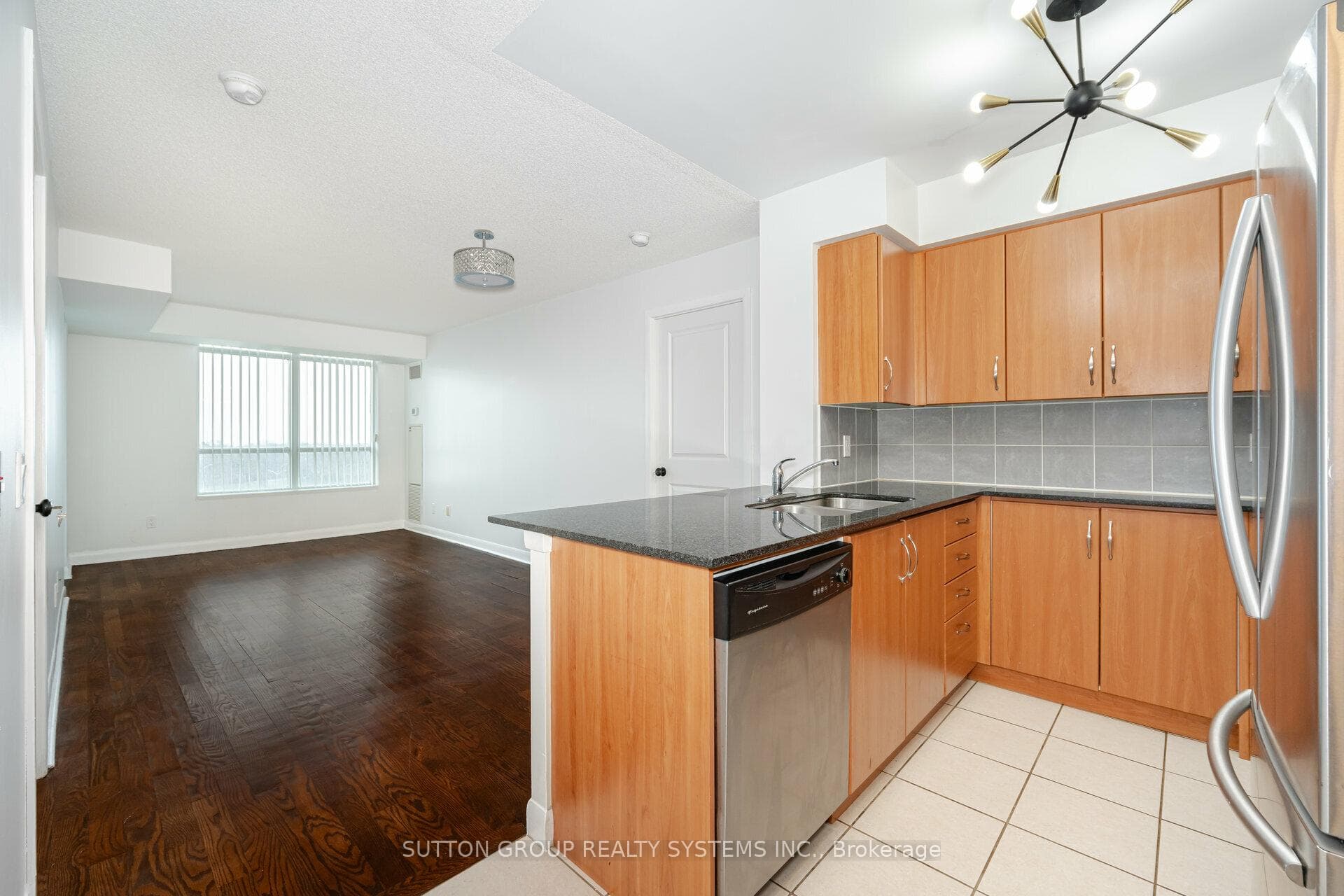 225 Sherway Gardens Road Unit 808 photo 6
