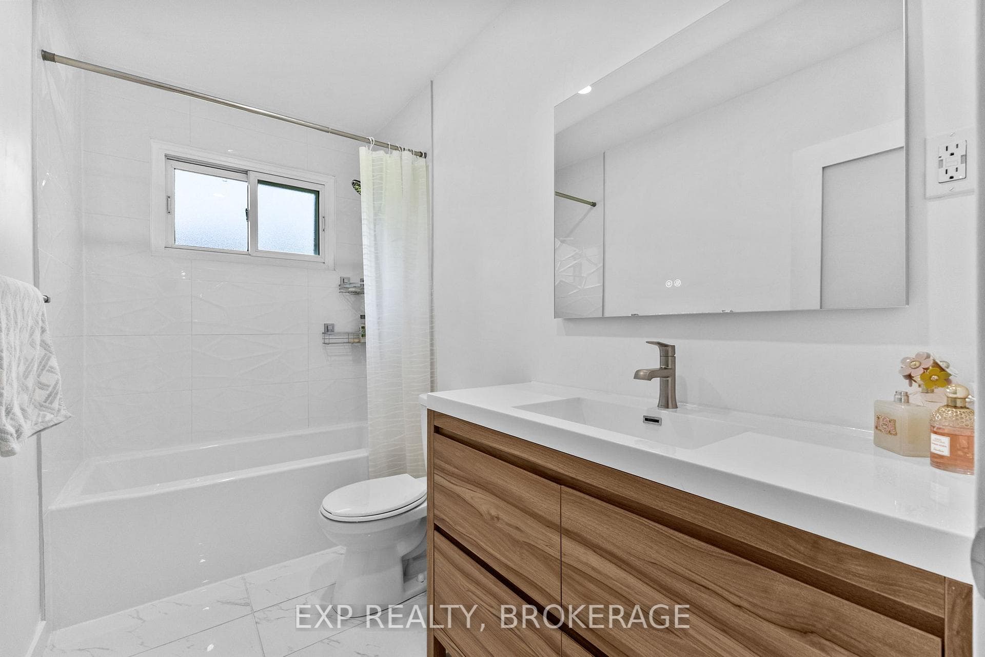 1502 Farnsworth Avenue photo 25