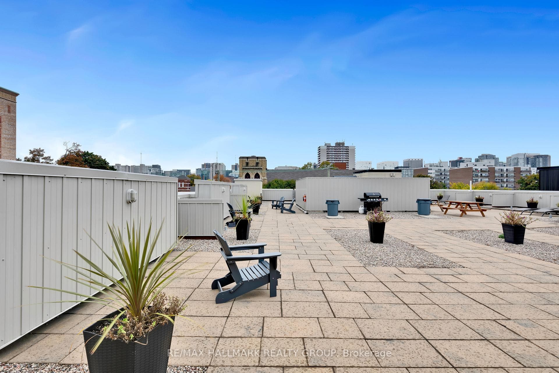 429 Kent Street Unit 114 photo 18