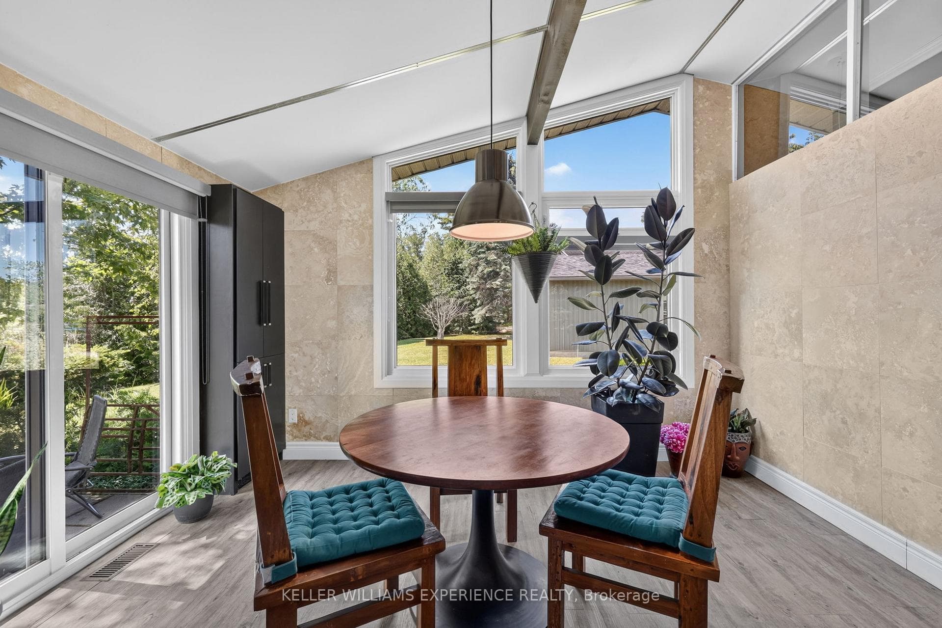 68 Royal Oak Drive photo 13