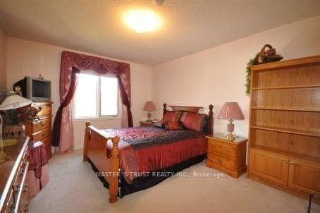 333 Savage Road photo 8