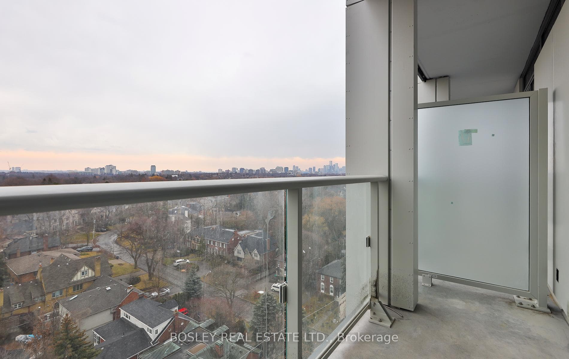 2020 Bathurst Street Unit 1219 photo 18