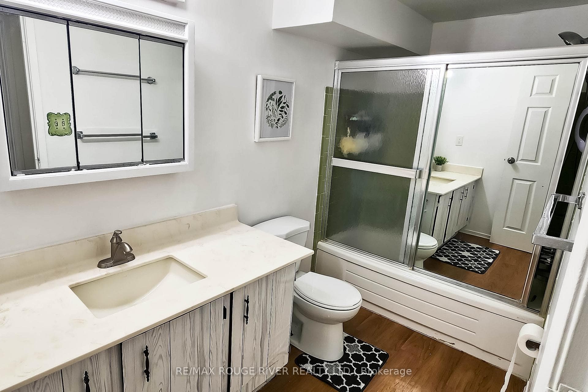 12 Bushwood Court photo 24