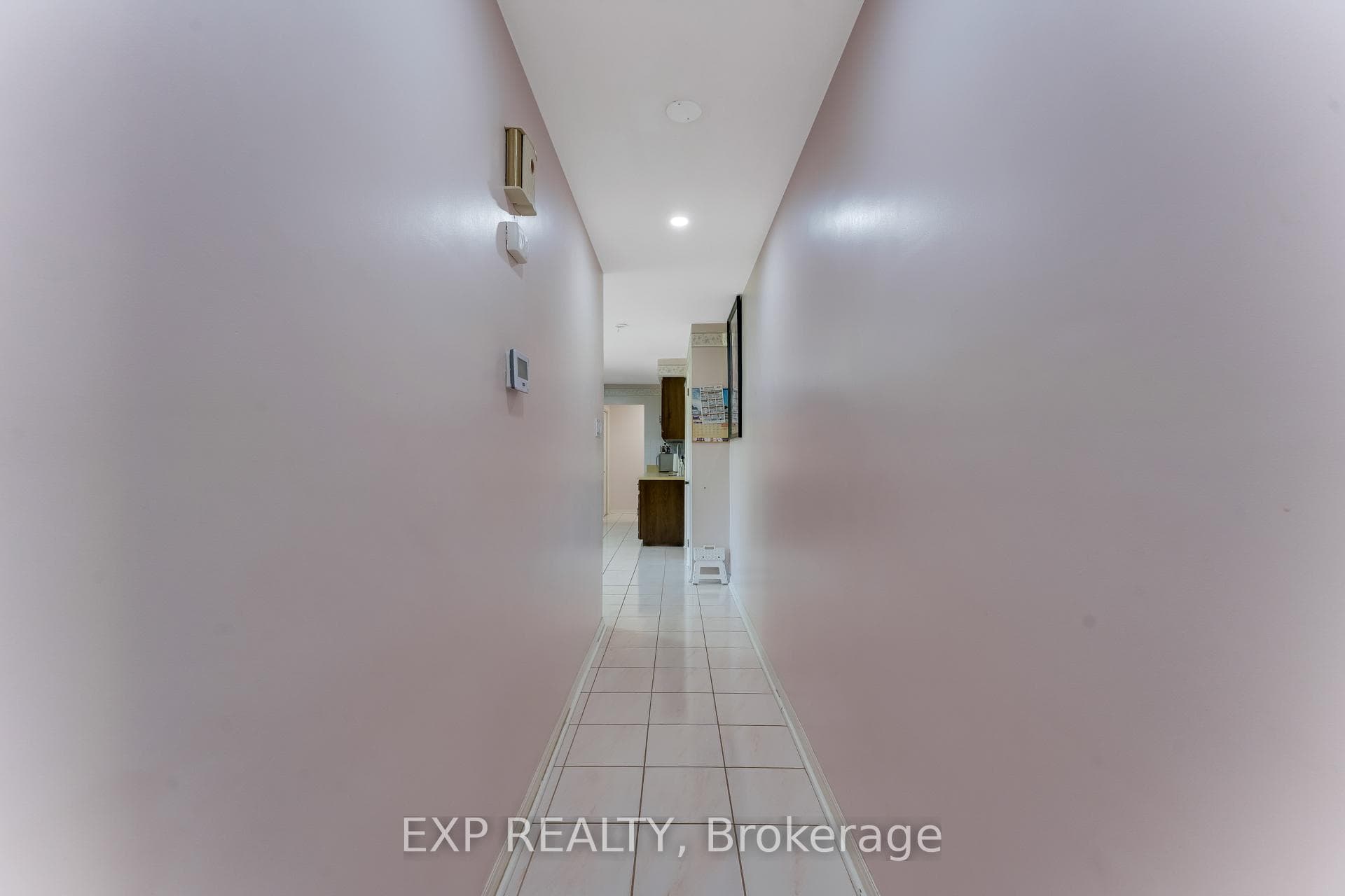 2047 Hamilton Road photo 26