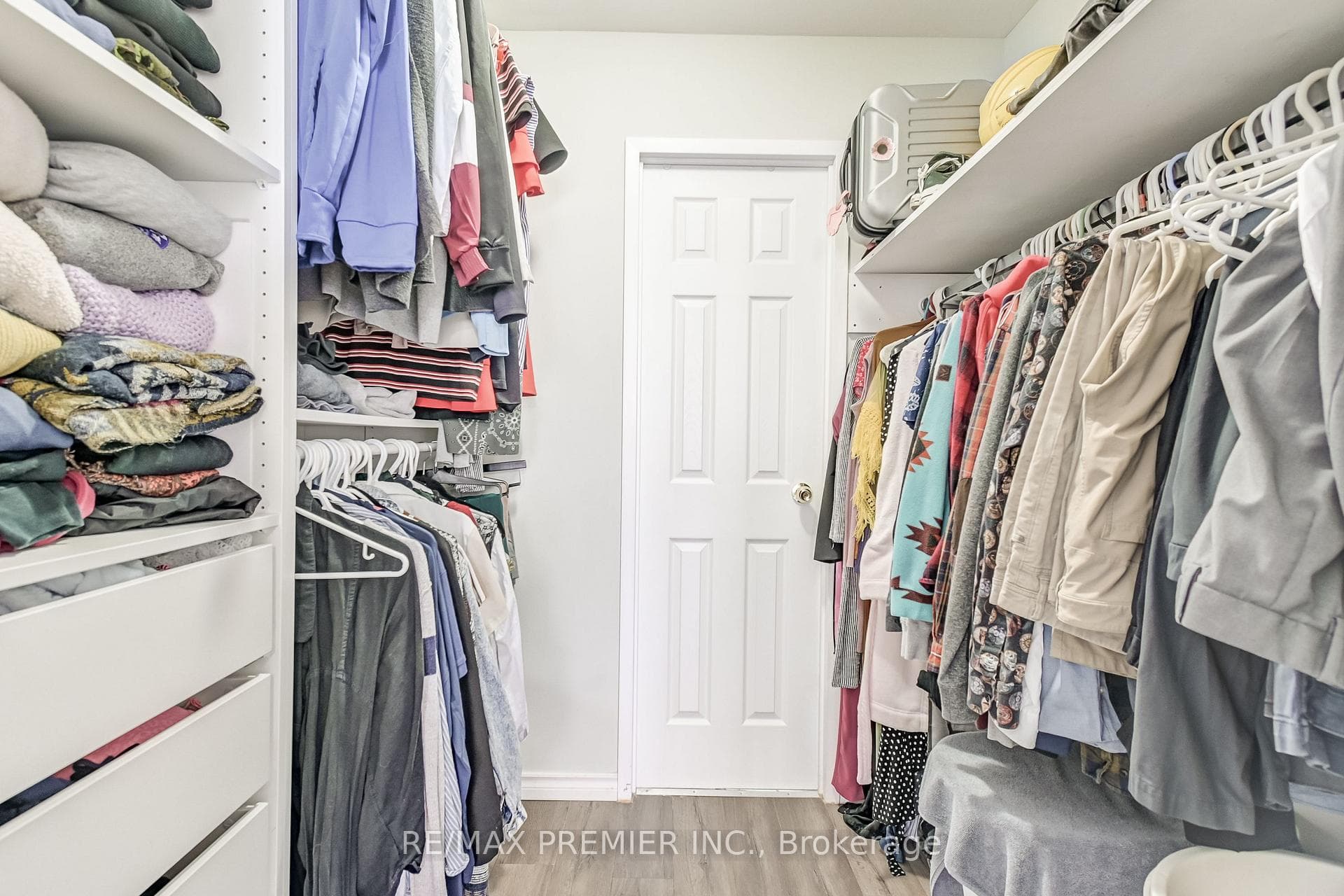 2095 Roche Court Unit 140 photo 24