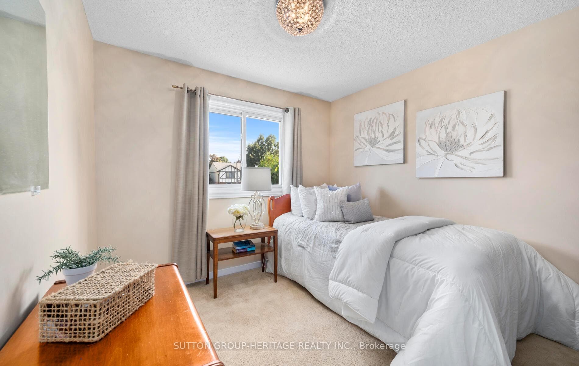 24 Anstead Crescent photo 18