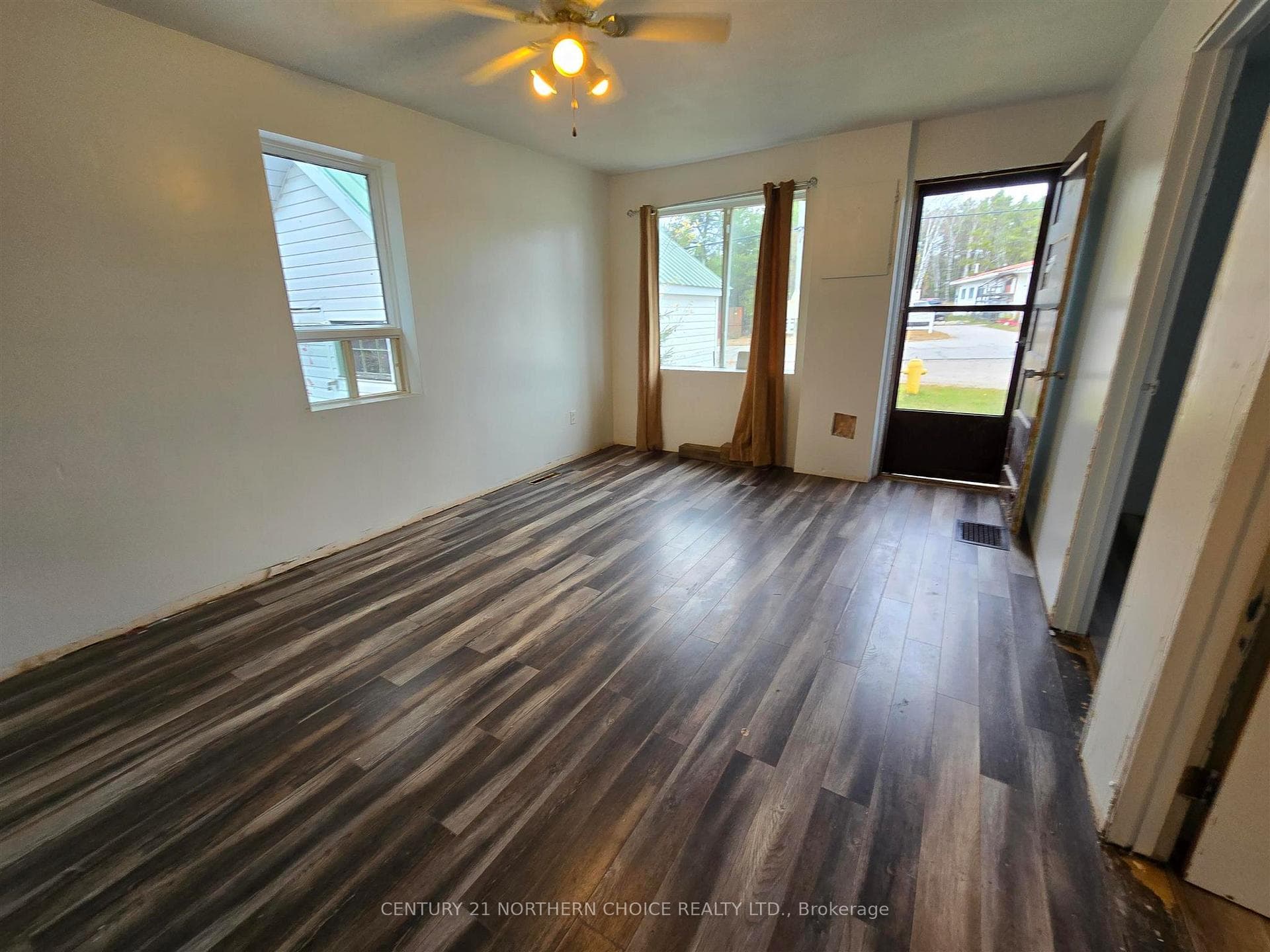 39 Spruce Avenue photo 12