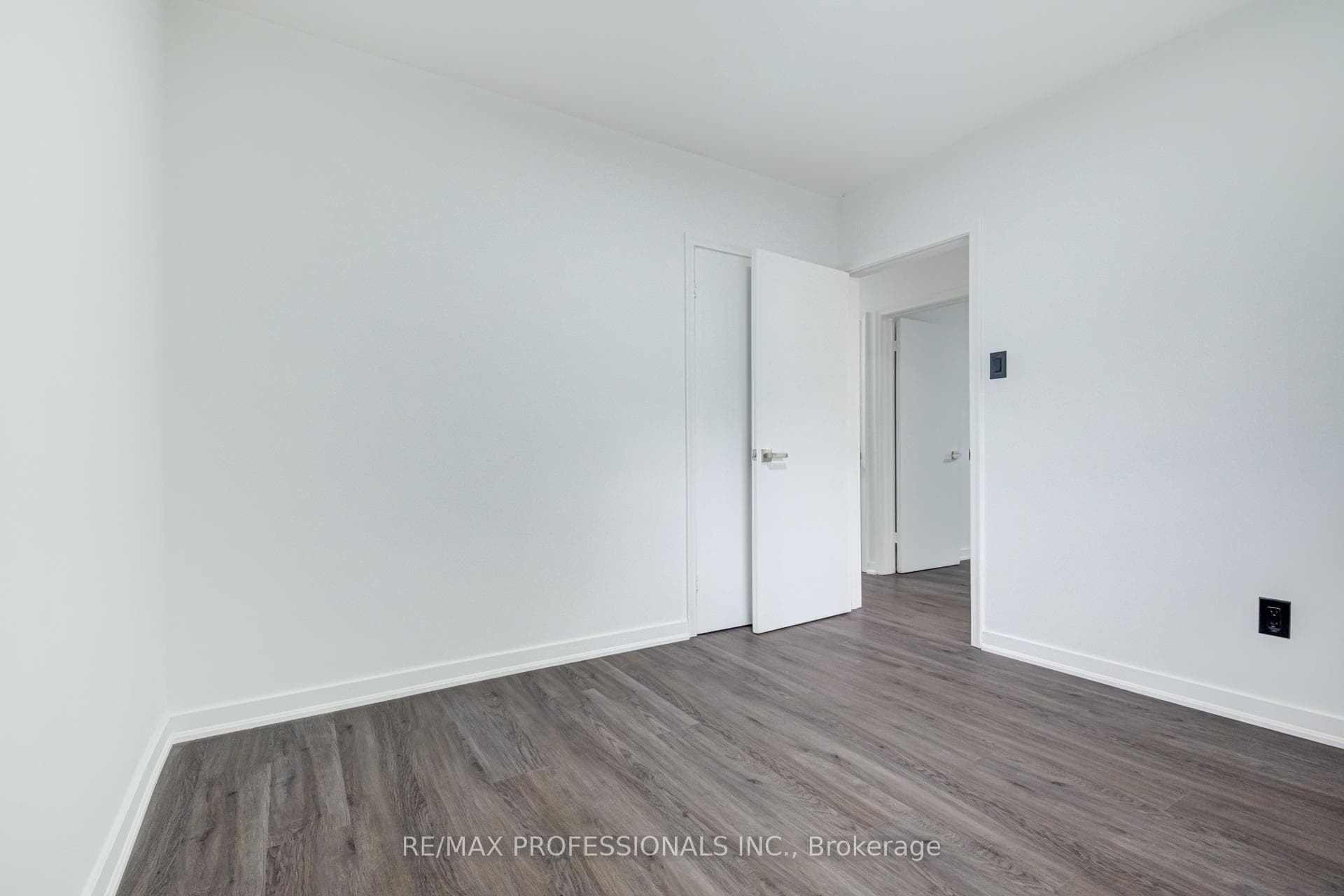 23 Appledale Road Unit Main photo 23