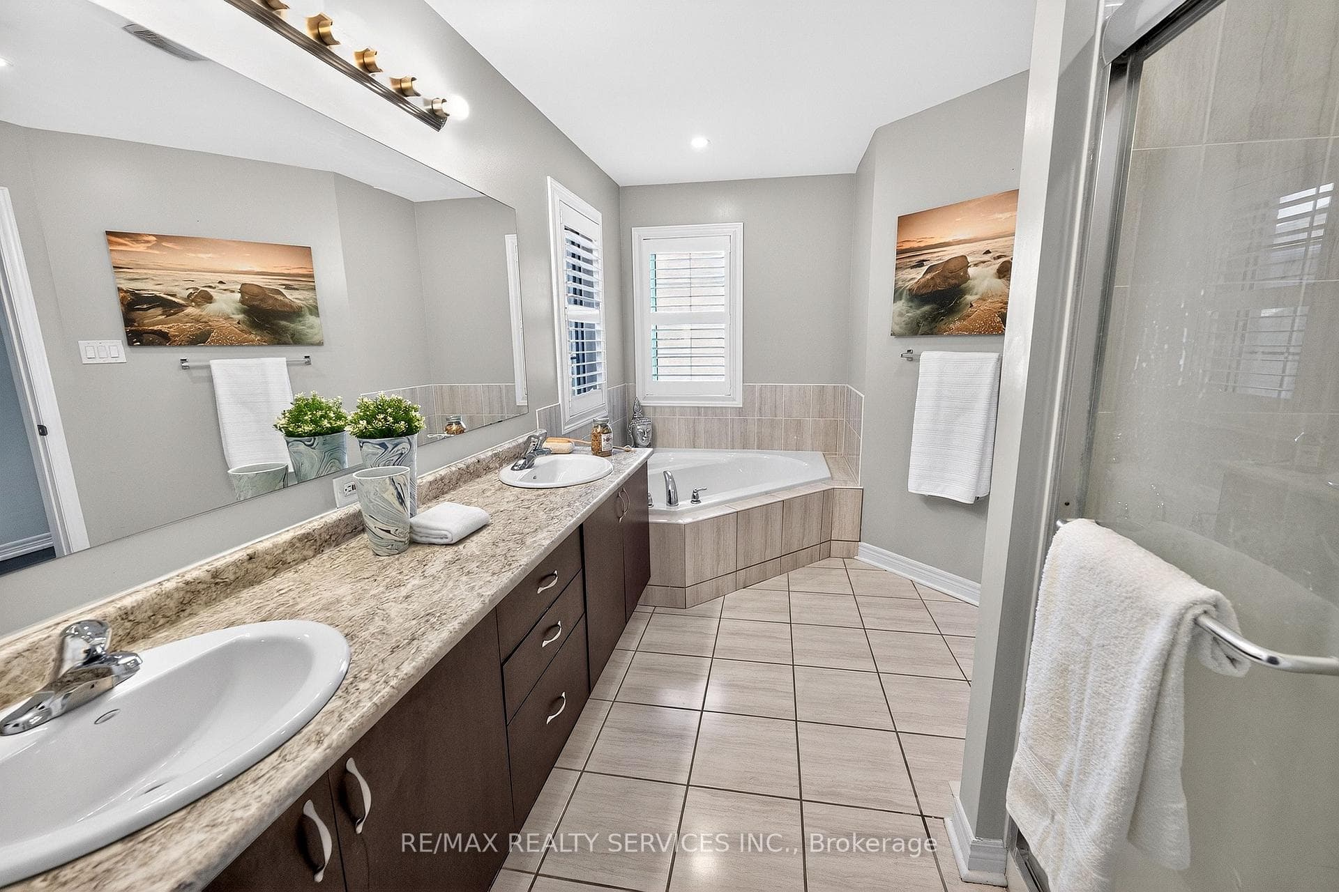 57 Sharplin Drive photo 31