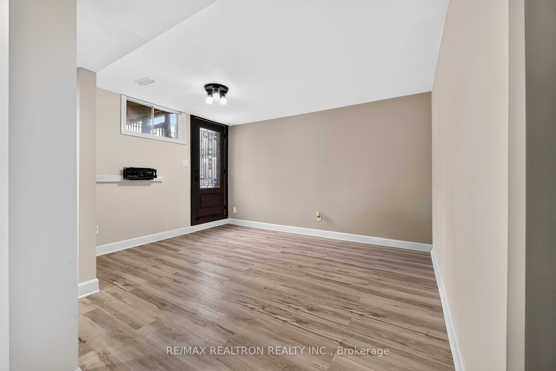 40 Carr Drive photo 10