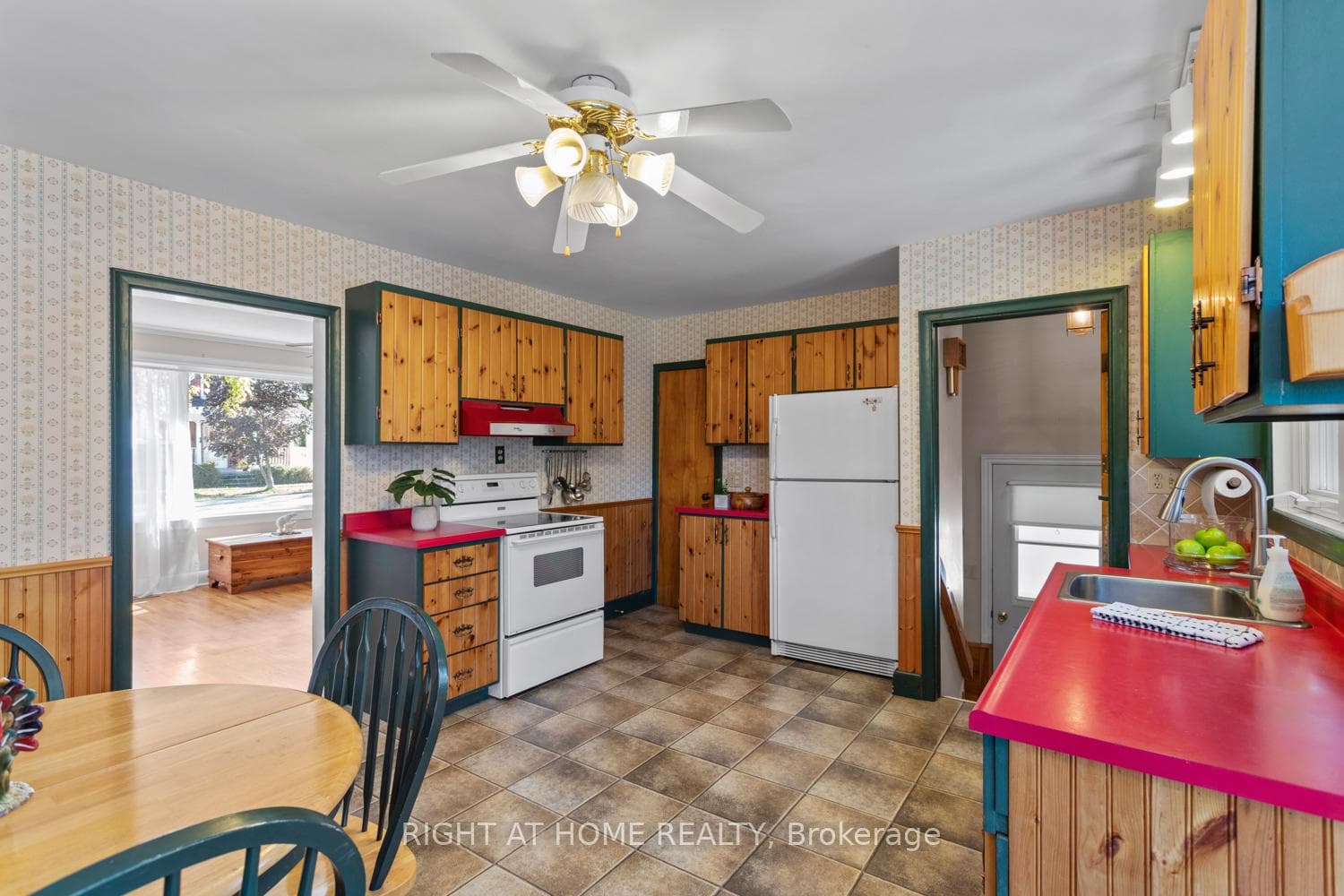 34 Jeffrey Street photo 21