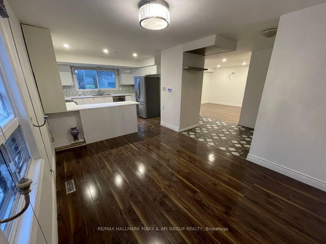 715 Mountview Place Unit Main photo 7
