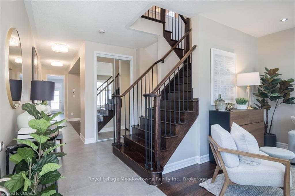 Upgraded high-end flooring