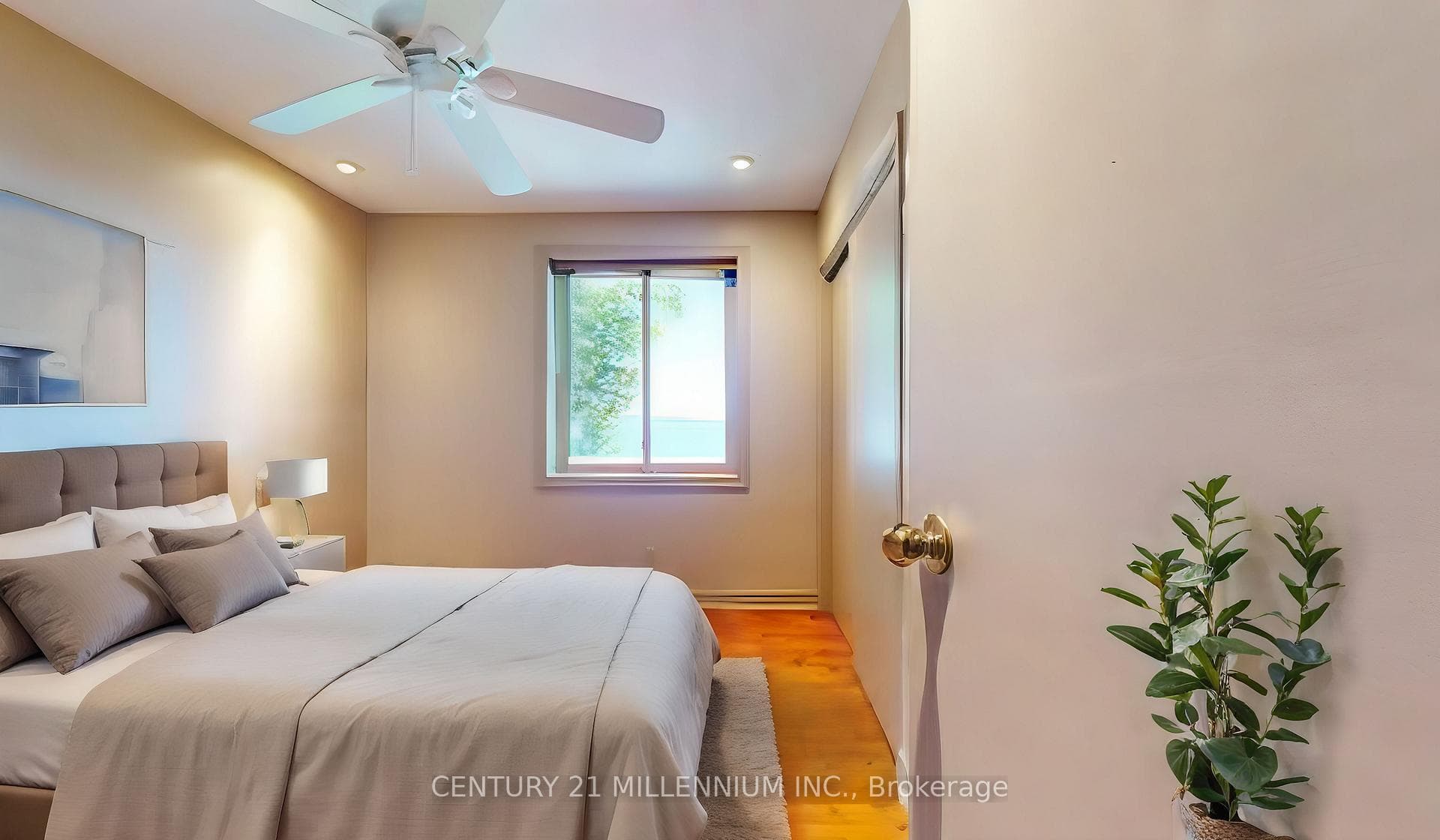 23 Iroquois Crescent photo 35