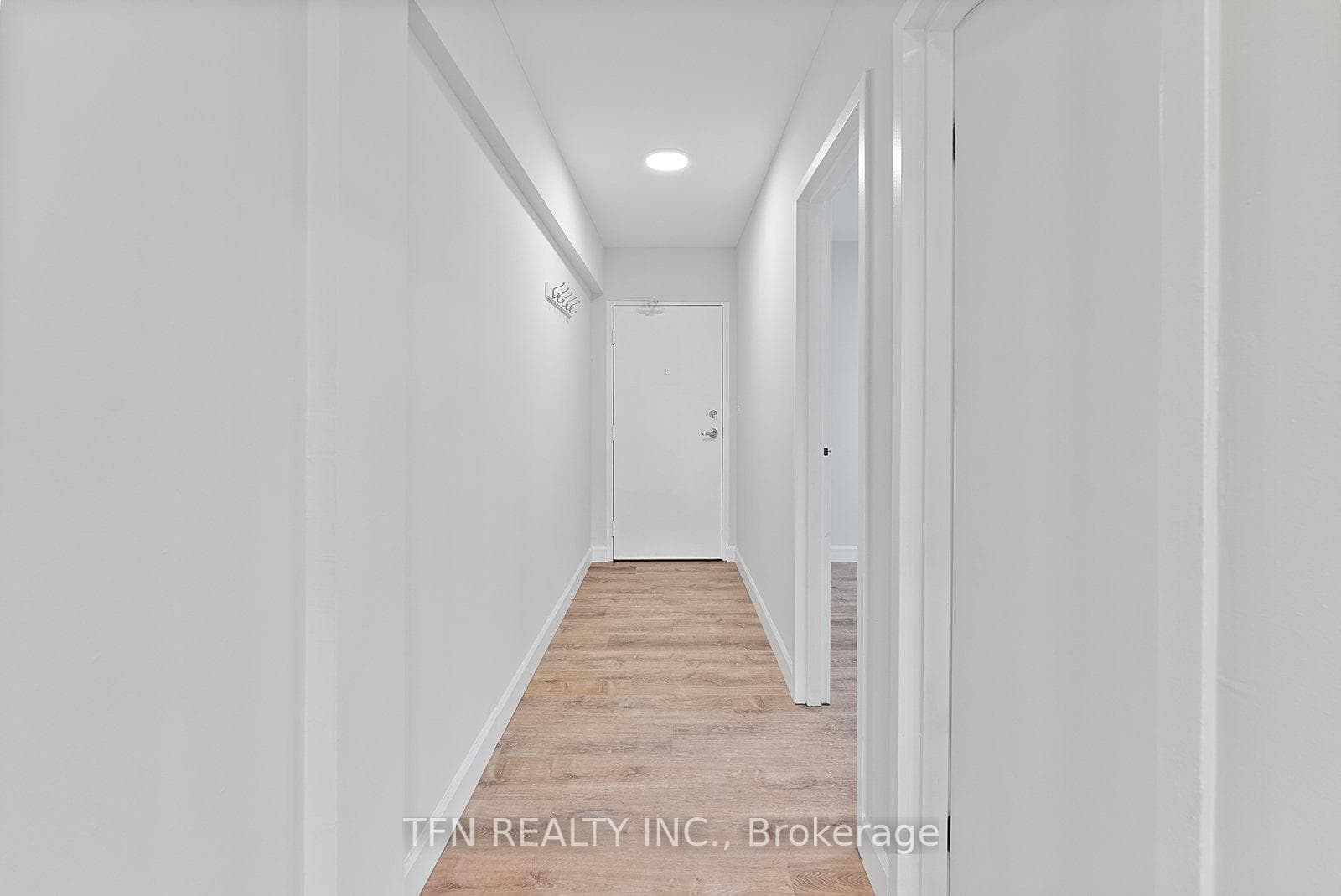 1328 Gerrard Street Unit 302 photo 7