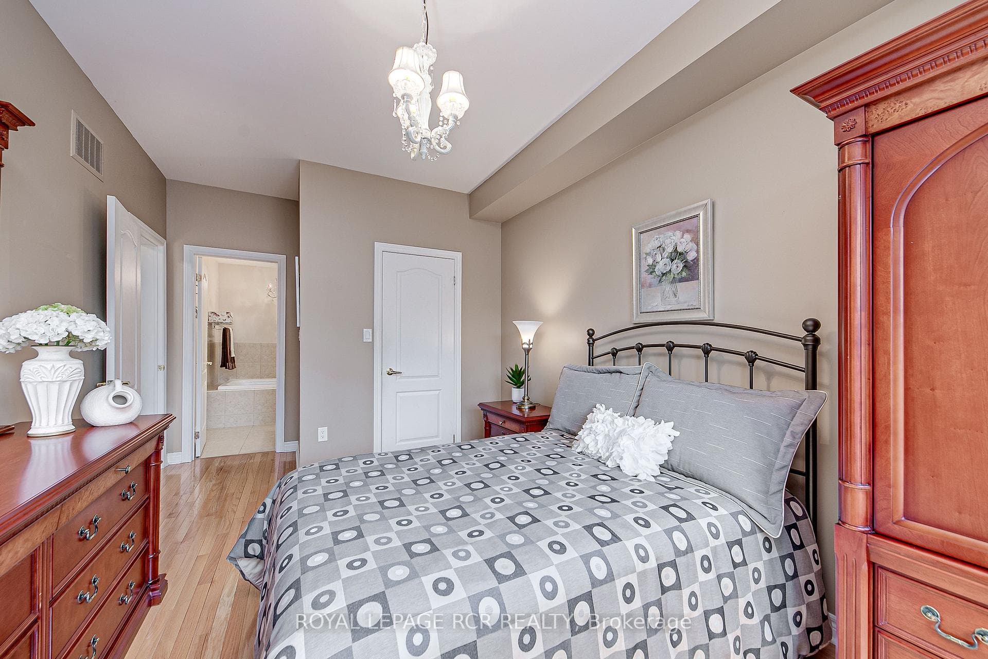 683 Skye Court photo 16