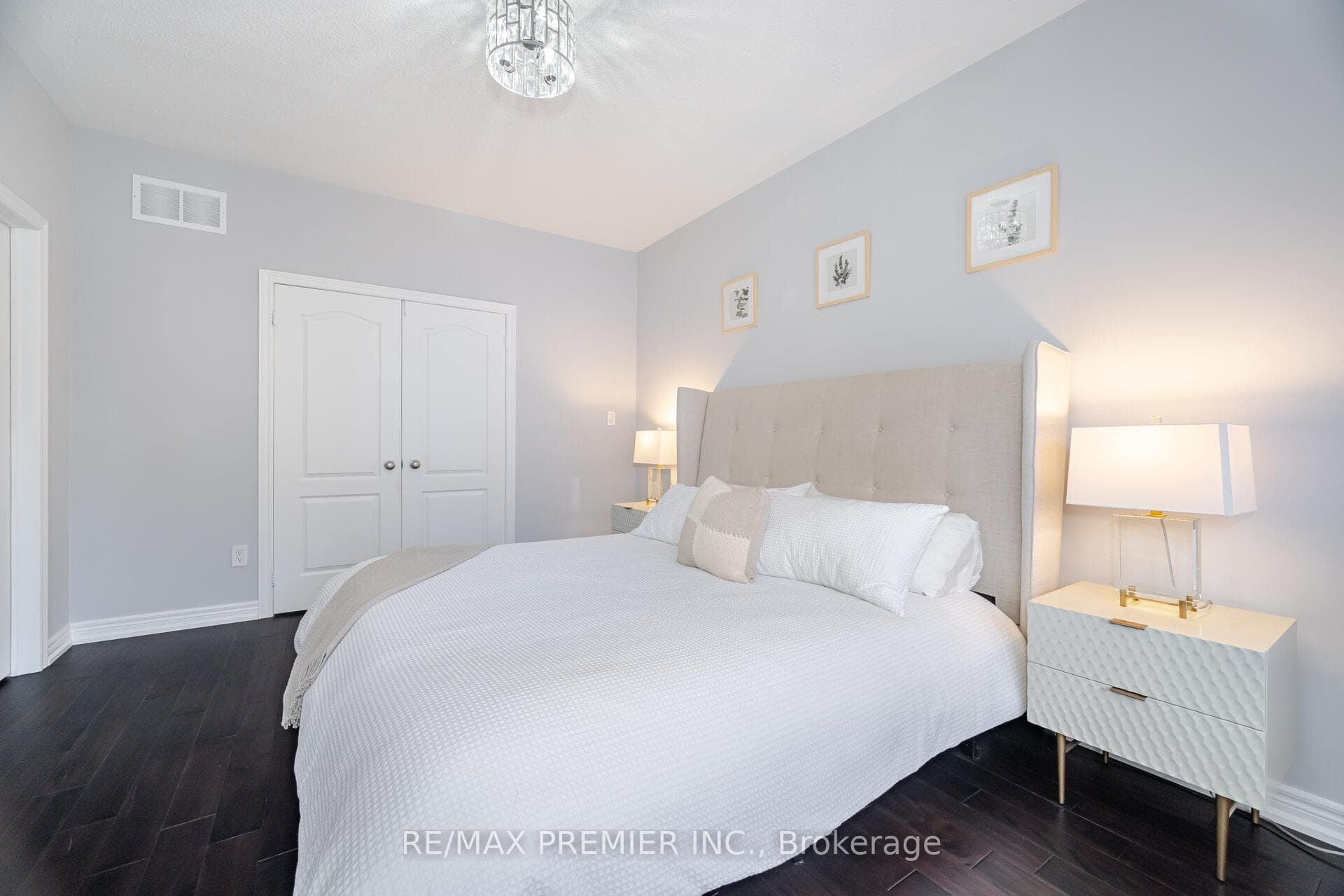 159 Lormel Gate photo 18