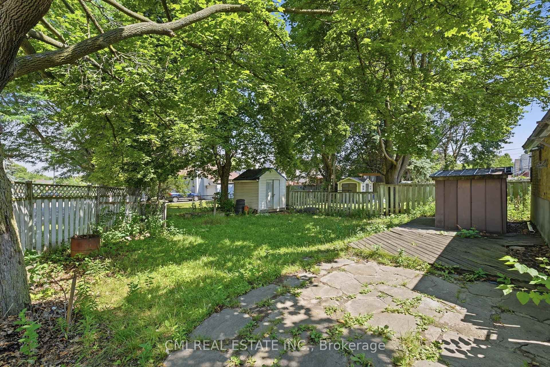 106 Flora Drive photo 42
