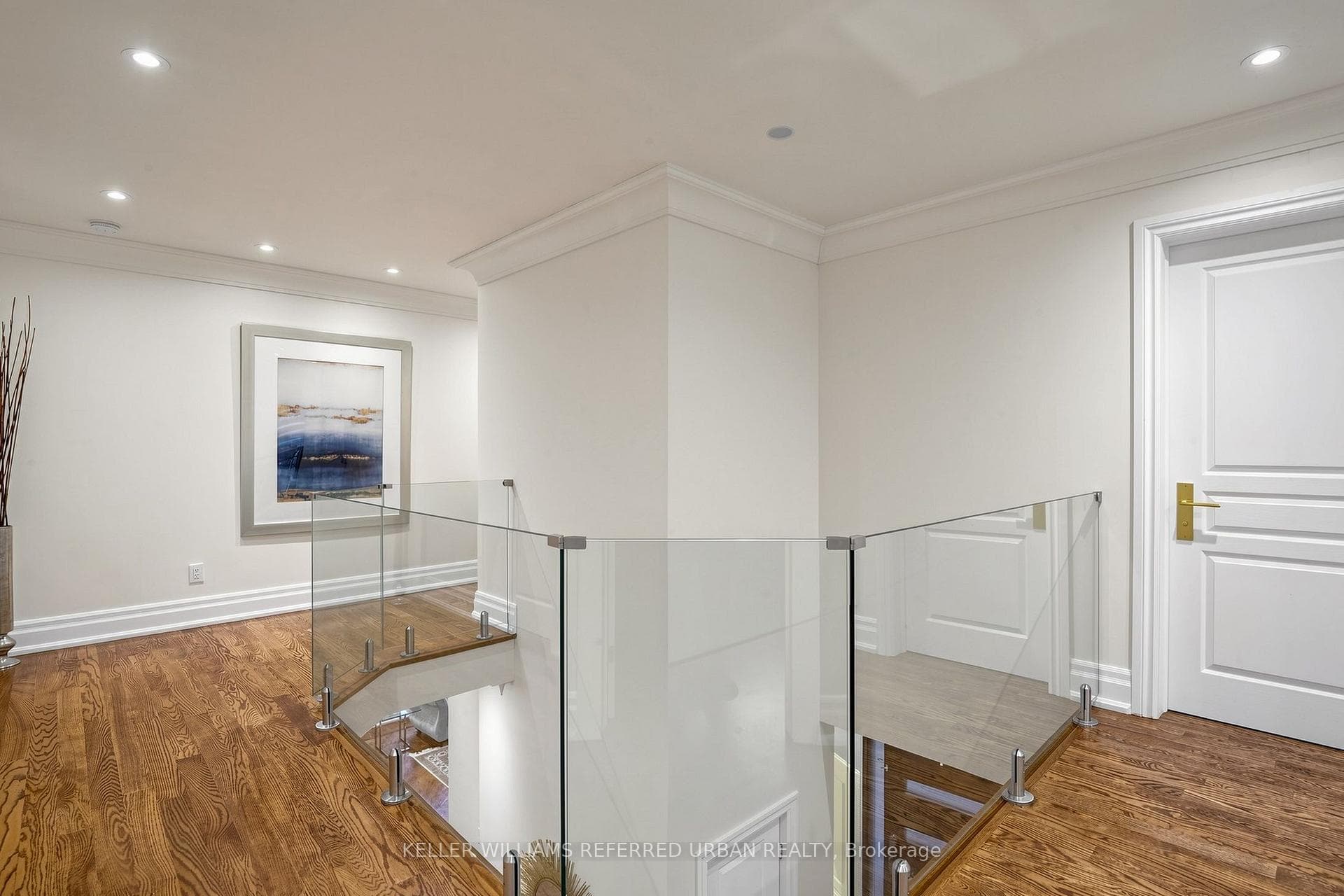 290 Empress Avenue photo 18