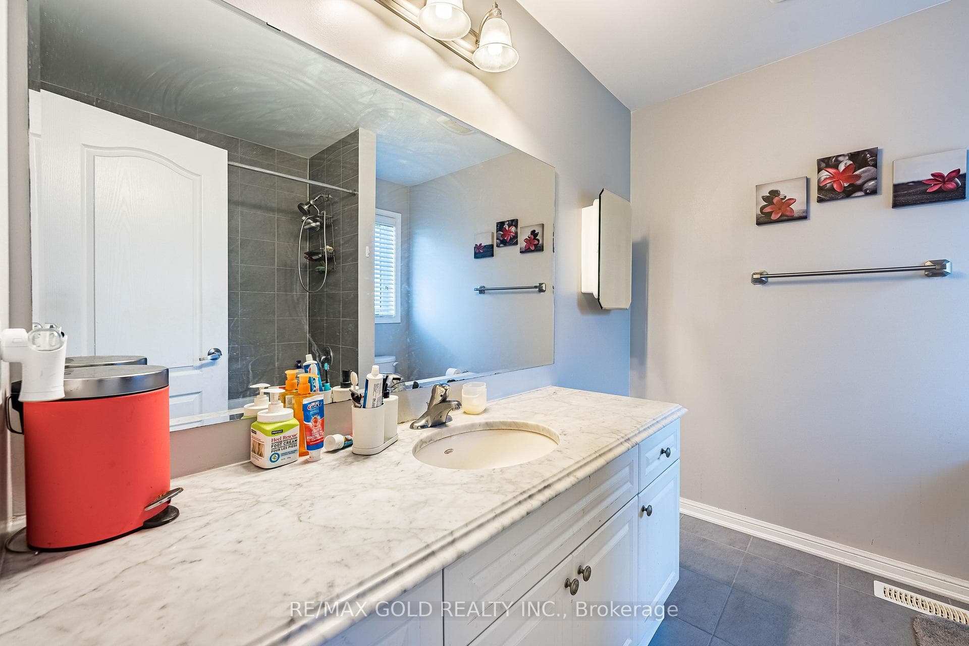 26 Robert Parkinson Drive photo 24