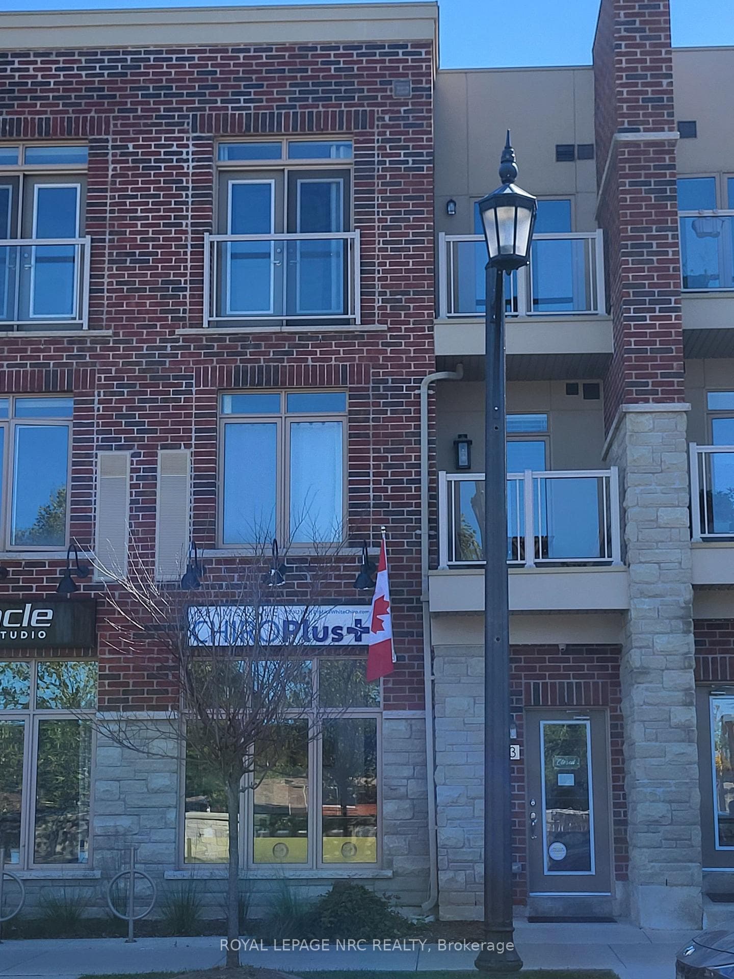 Road view 5014 Serena