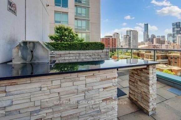 120 Homewood Avenue Unit 1805 photo 13