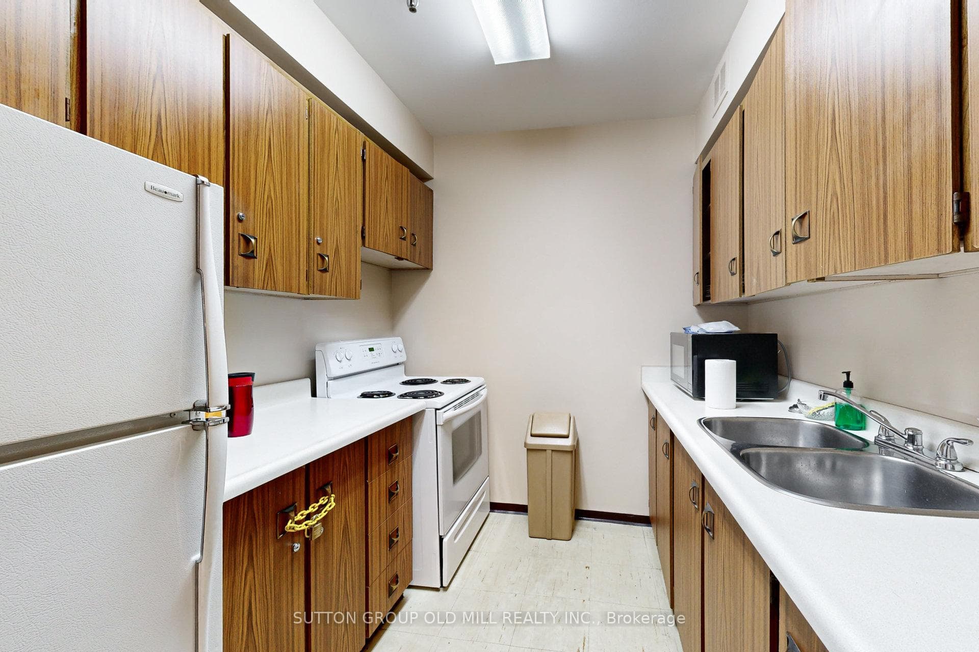 250 Scarlett Road Unit 1008 photo 31
