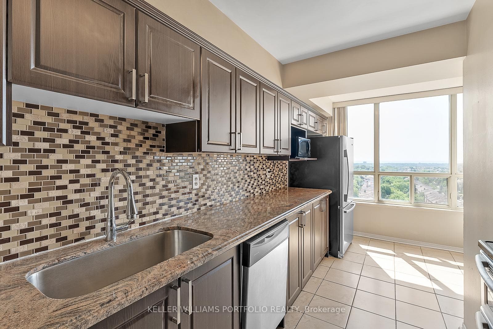 400 Webb Drive Unit 1402 photo 12
