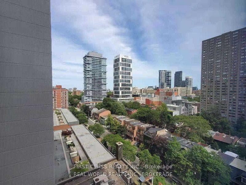 25 Carlton Street Unit 1202 photo 9