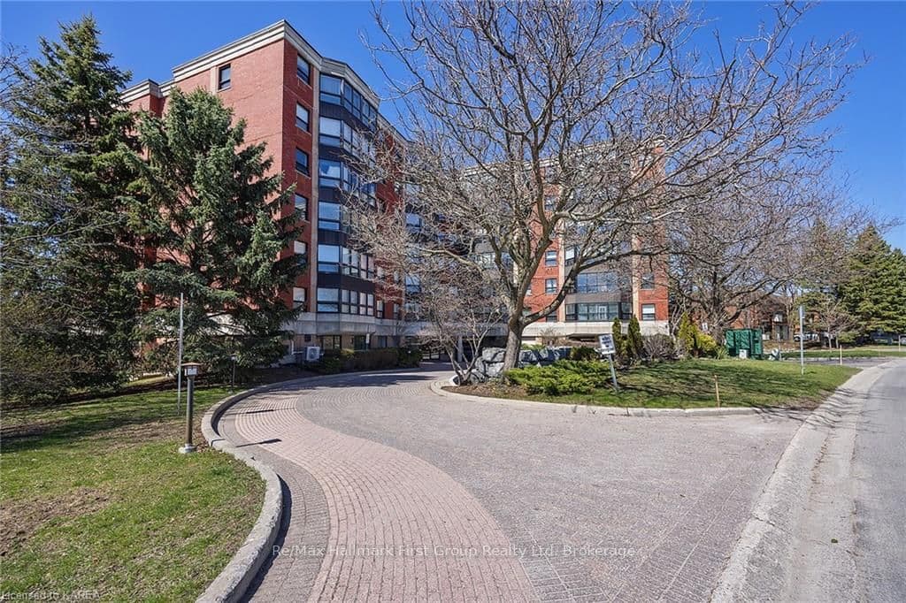 675 DAVIS Drive Unit 710 photo 1