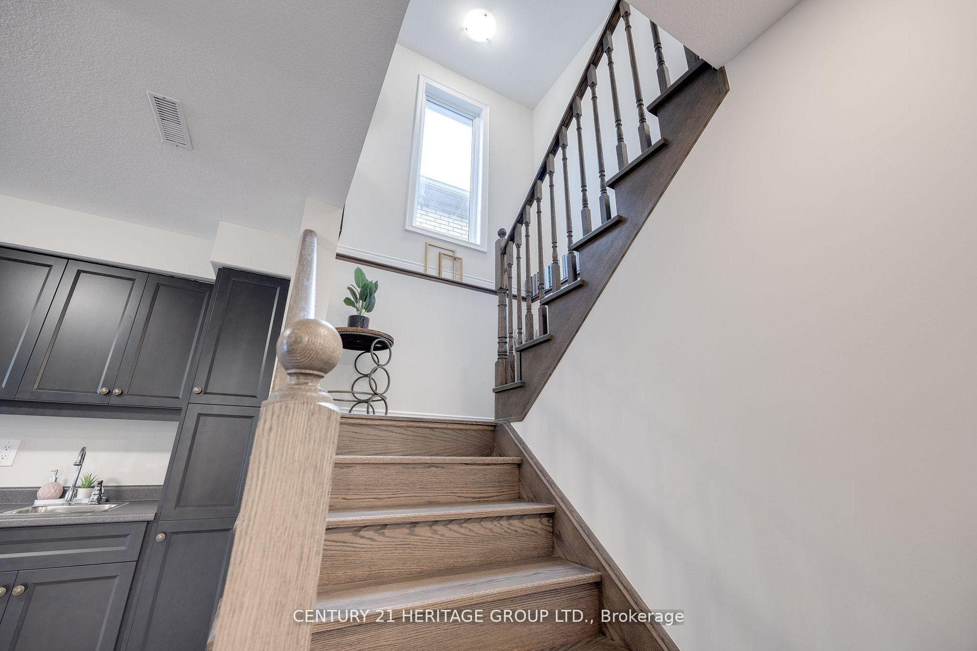 100 Summerhill Drive photo 28