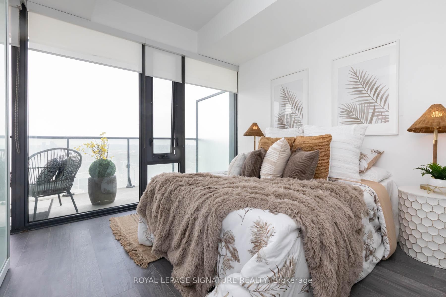 185 Roehampton Avenue Unit 2805 photo 10