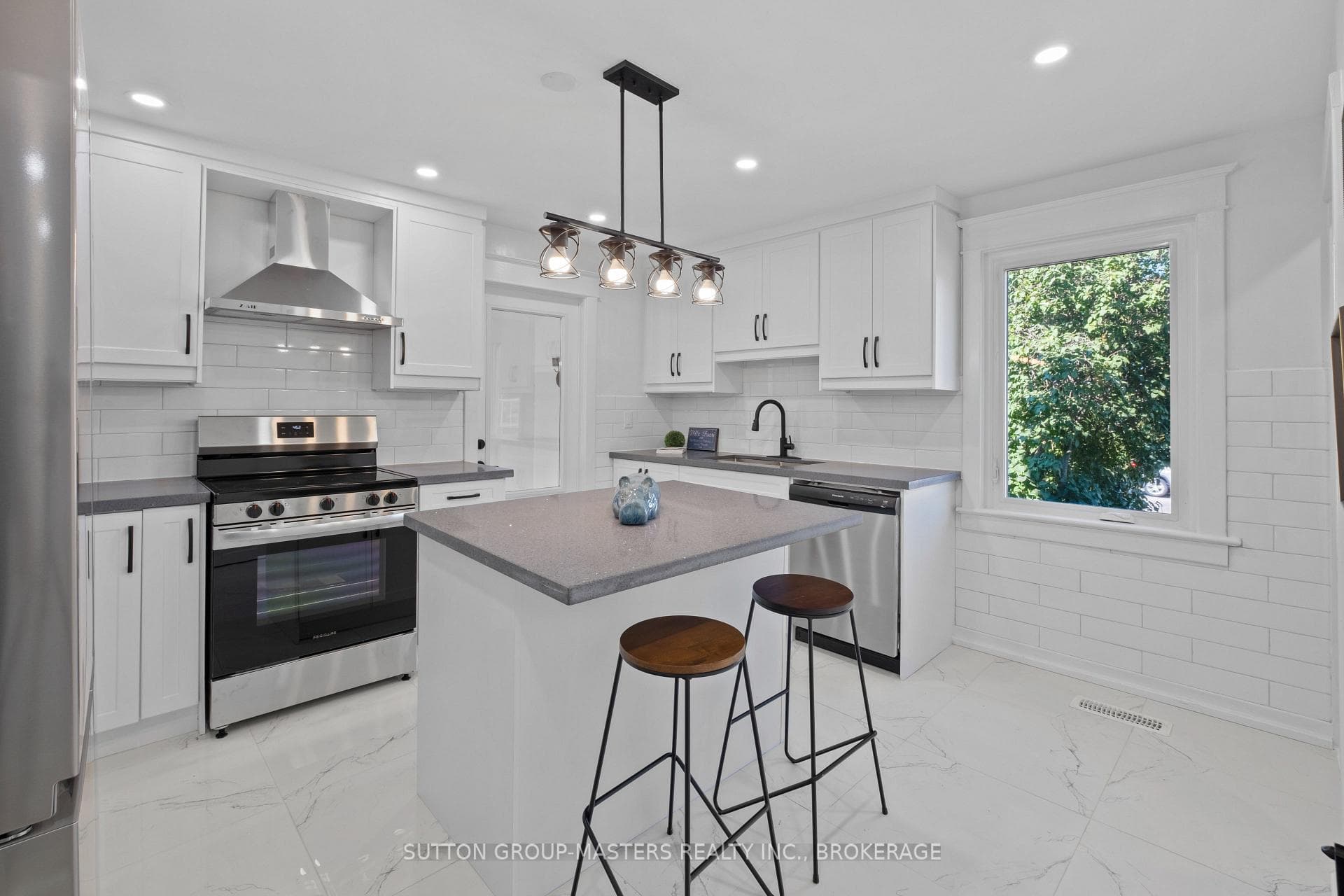 4061 BATH Road photo 11