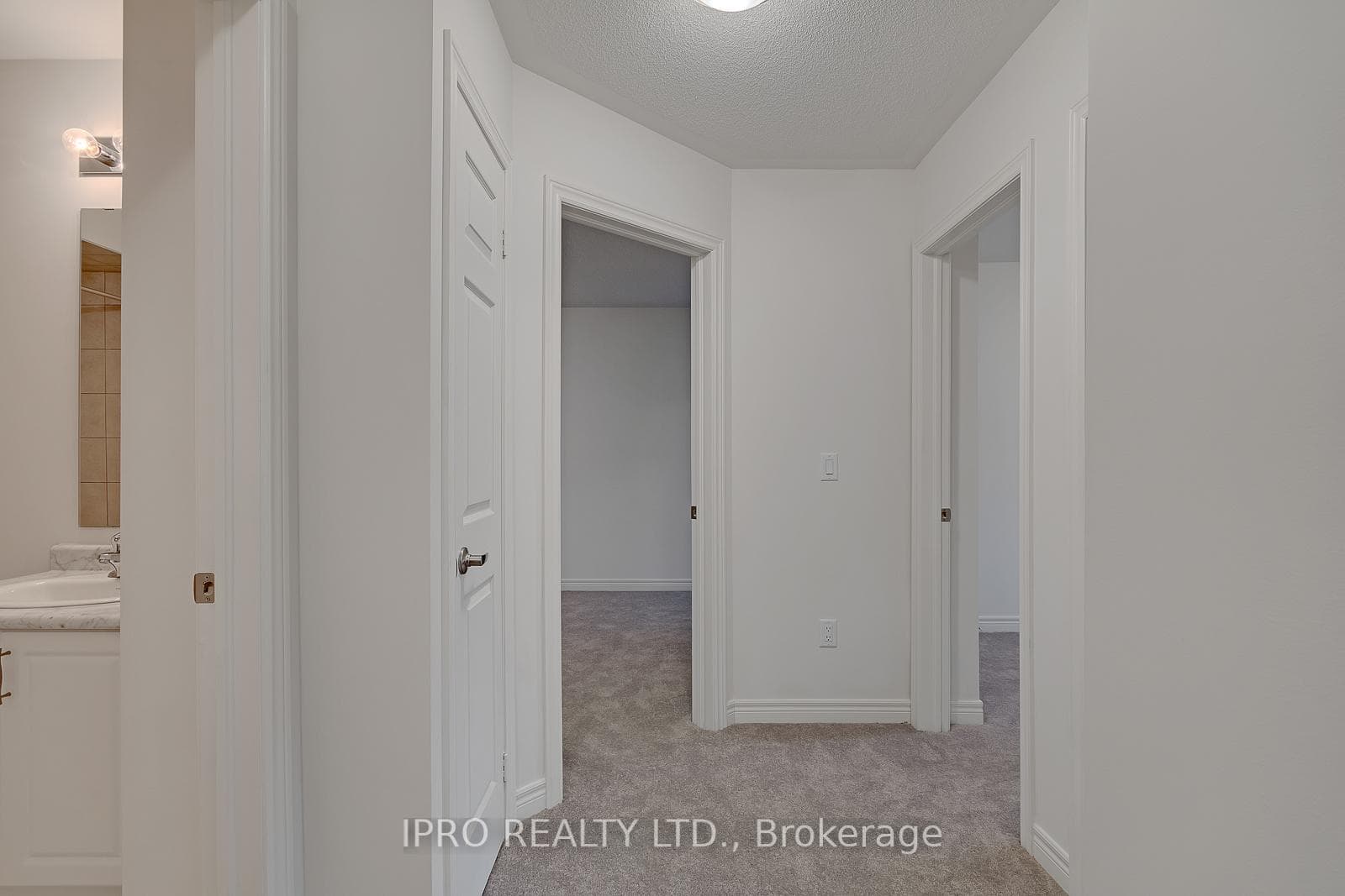481 Manhattan Common N/A photo 23