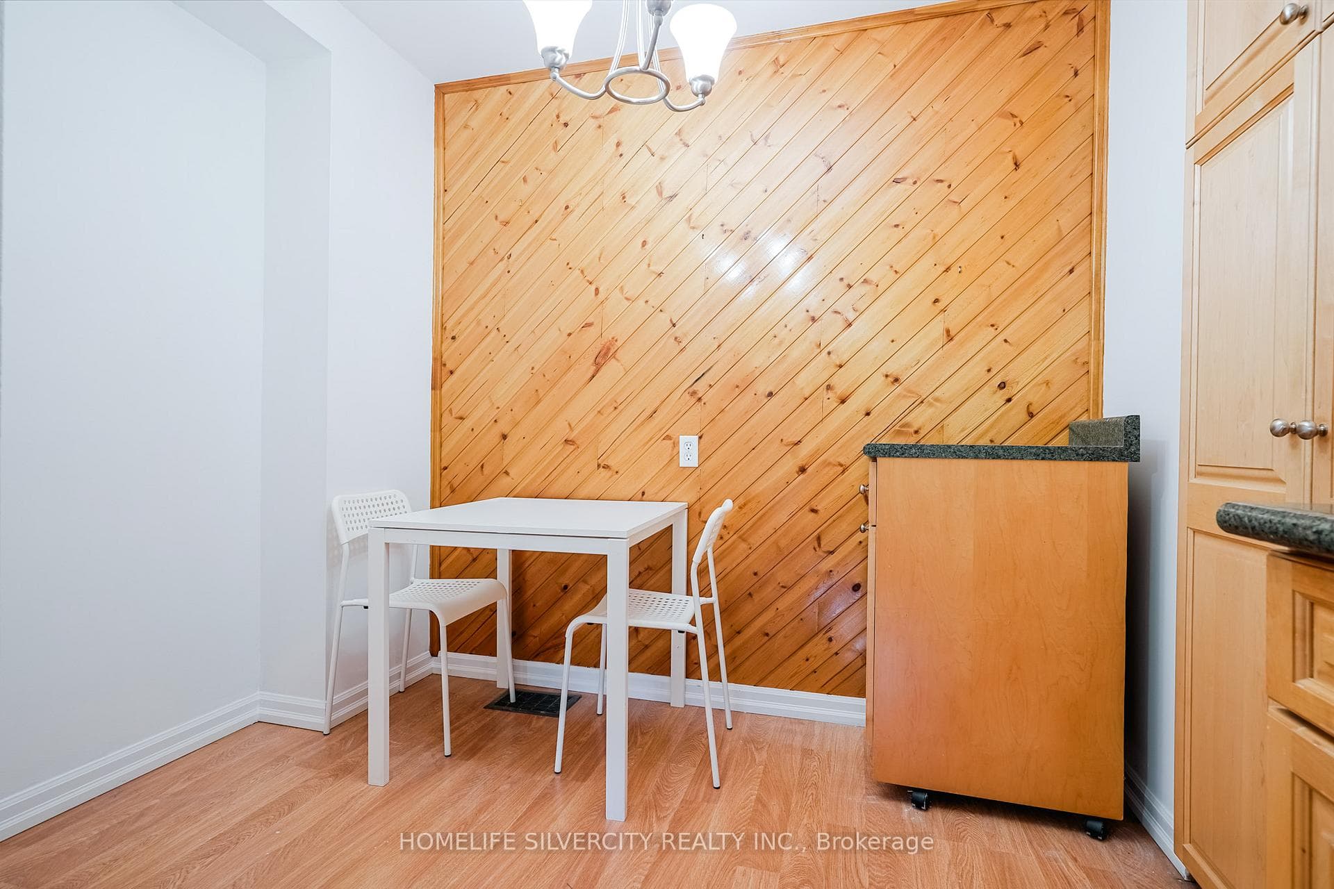 235 Bronte Street Unit 57 photo 19