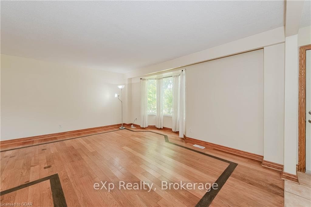 30 GATEWAY Drive photo 5