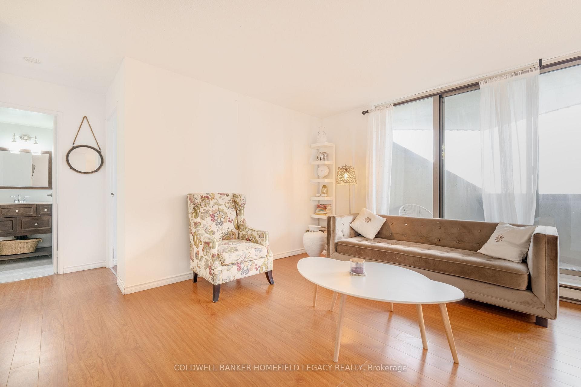 1103 Jalna Boulevard Unit 905 photo 9