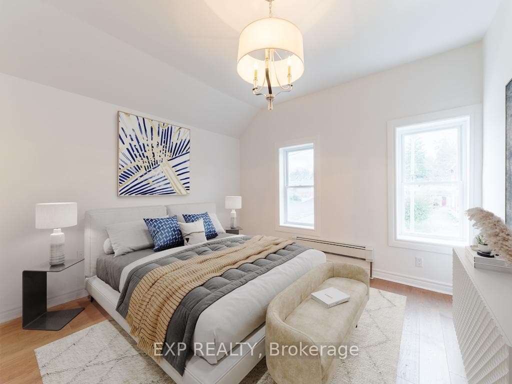 110 Dundas Street photo 33