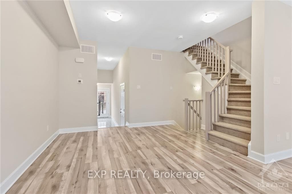 17 CUMMINGS Avenue photo 3