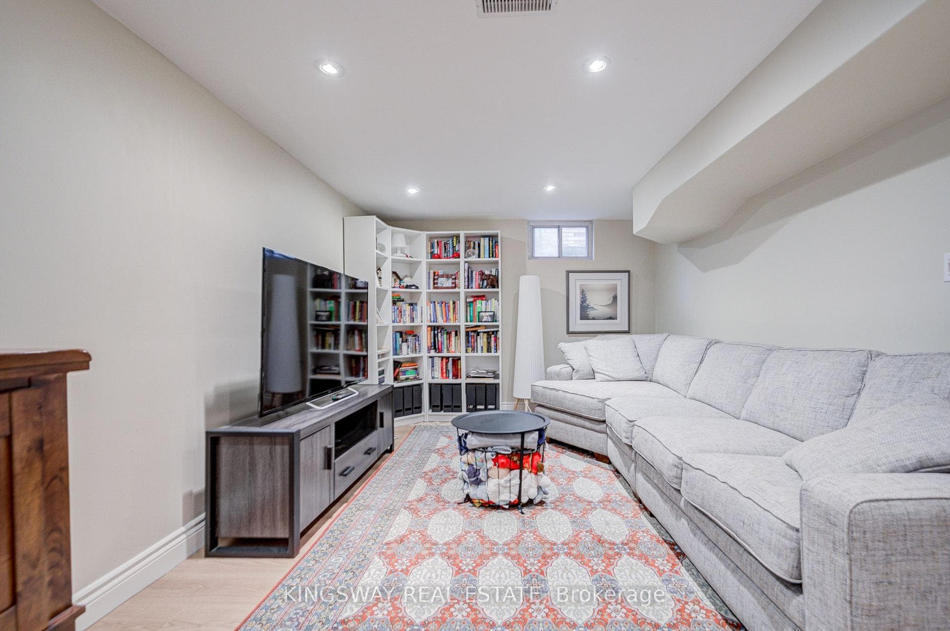 20 Wigmore Drive photo 34