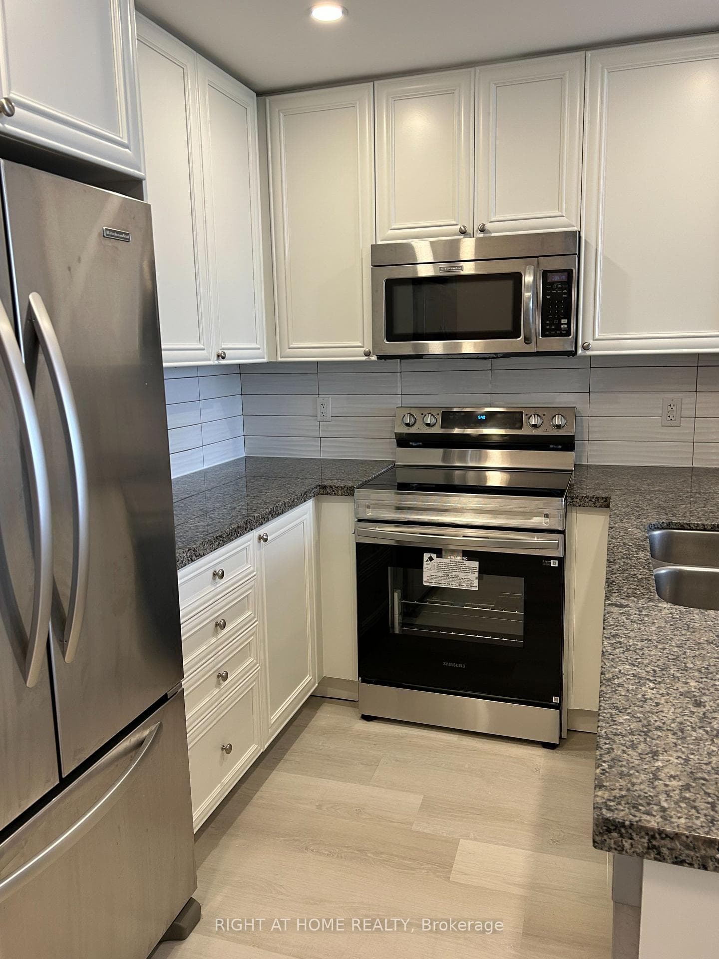 100 Harrison Garden Boulevard Unit GPH23 photo 14