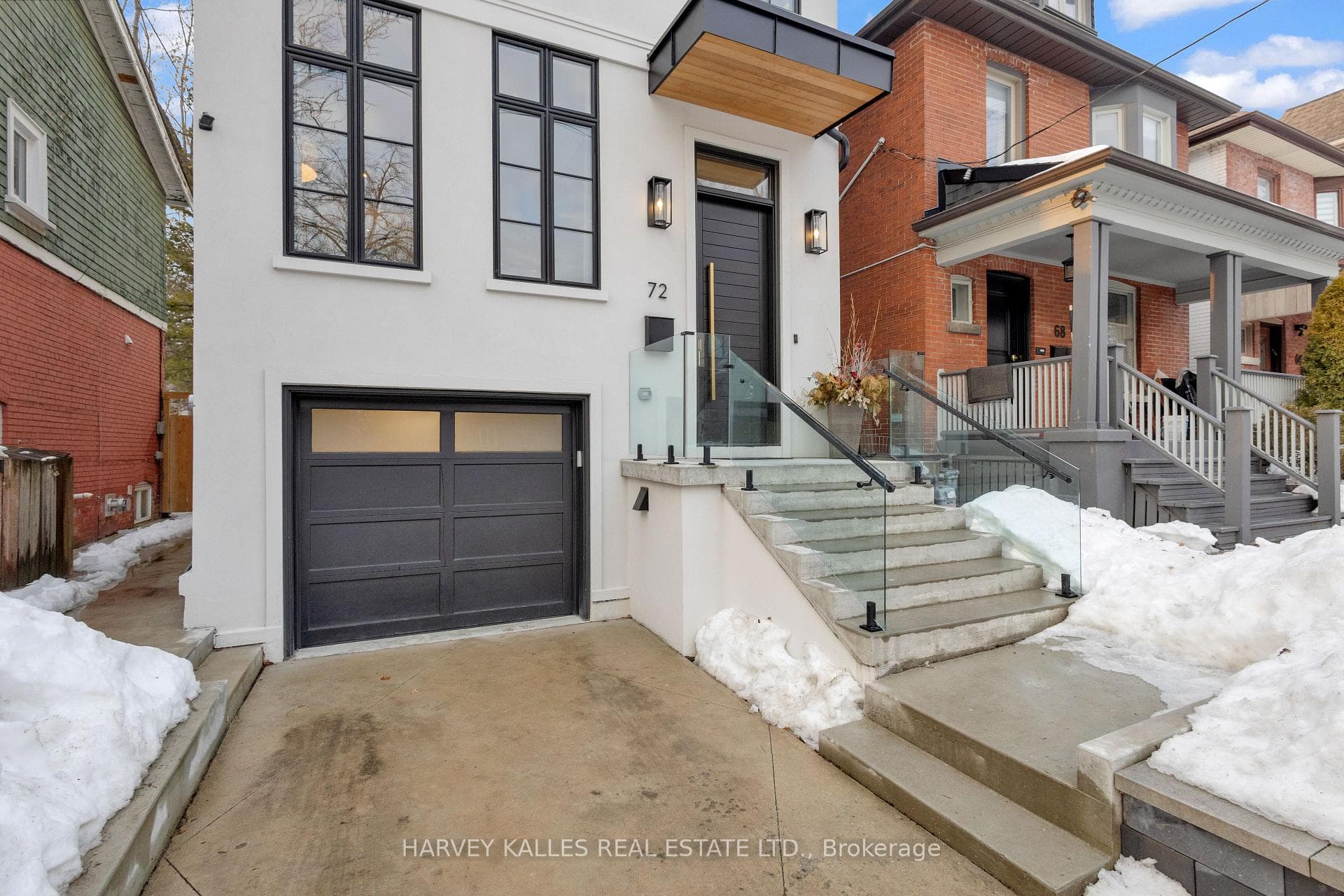 72 Castlefield Avenue photo 3