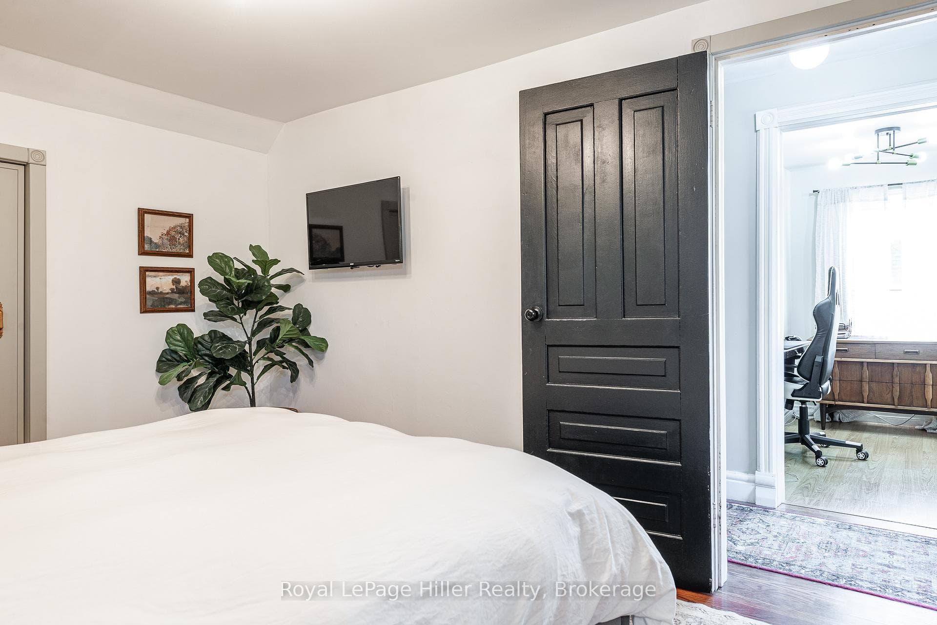 248 Romeo Street photo 28