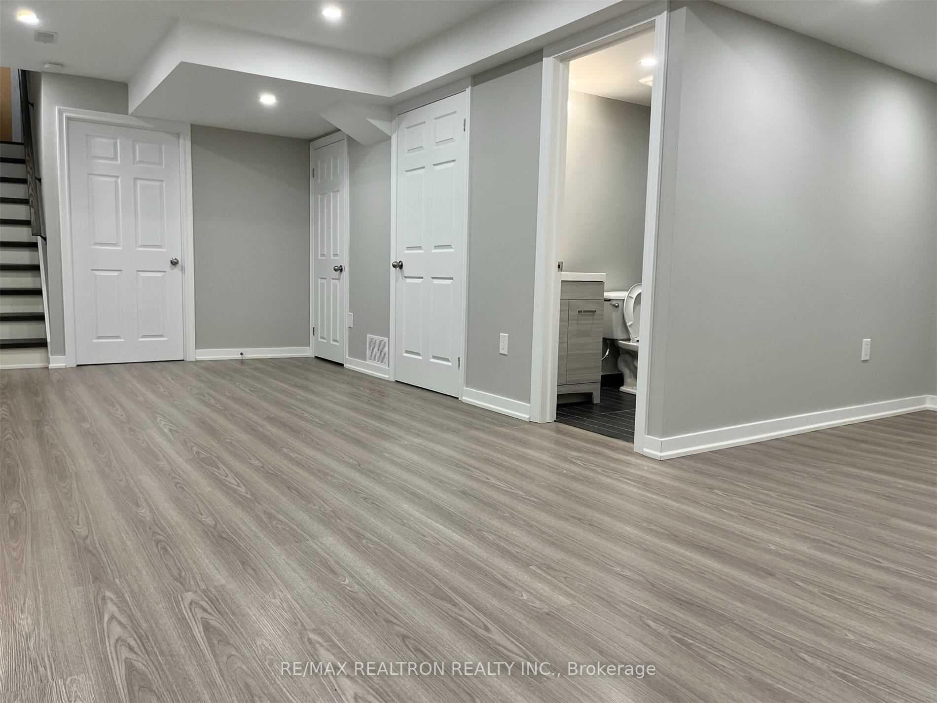 71 Fimco Crescent photo 25