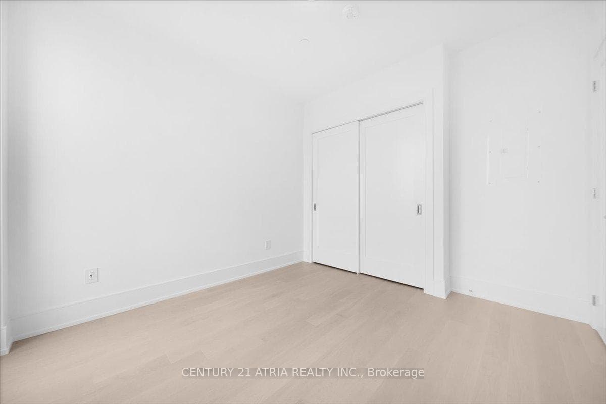 155 Merchants' Wharf N/A Unit 808 photo 11
