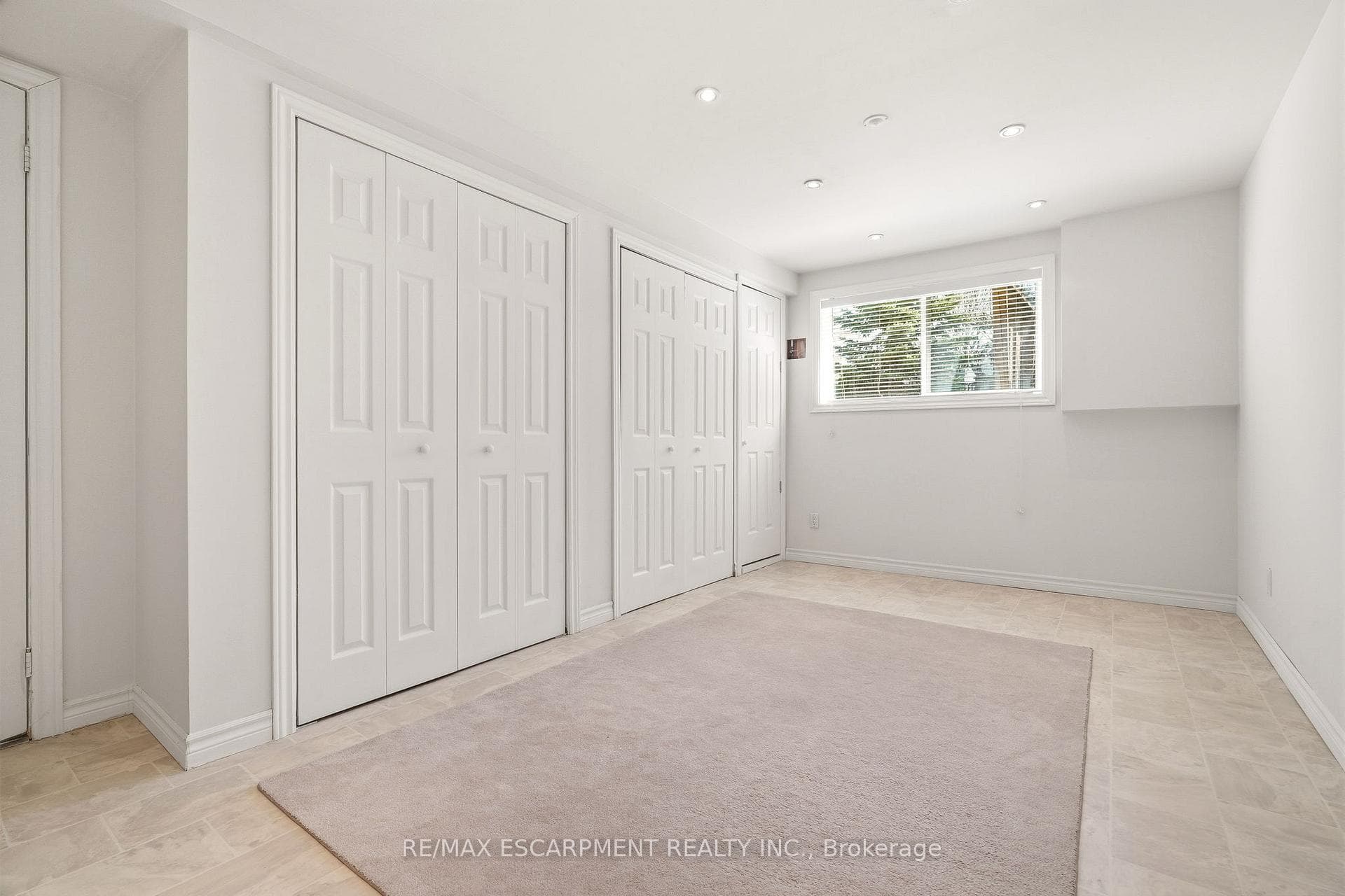 4400 MILLCROFT PARK Drive Unit 40 photo 40