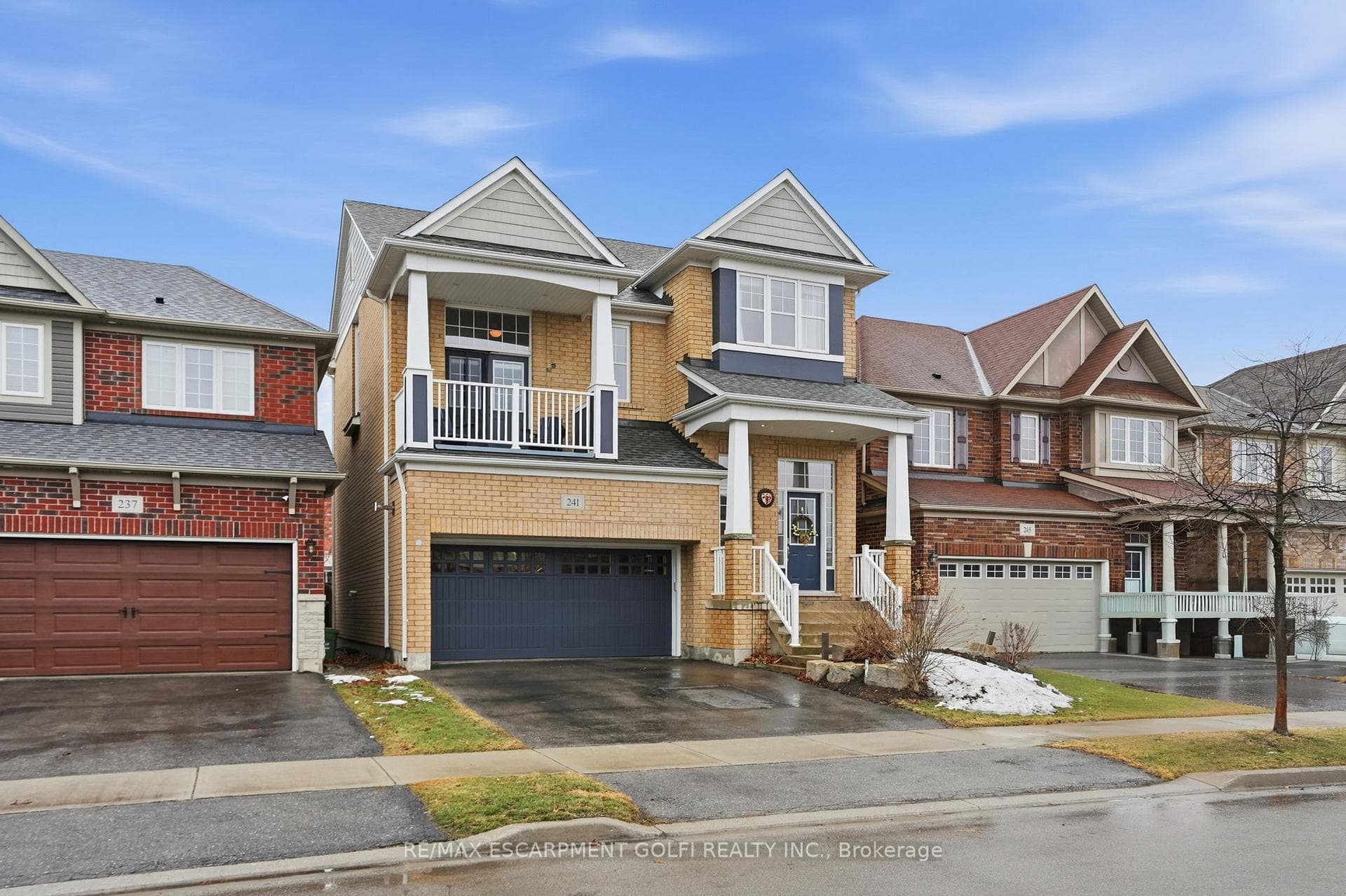 241 MONTREAL Circle photo 50